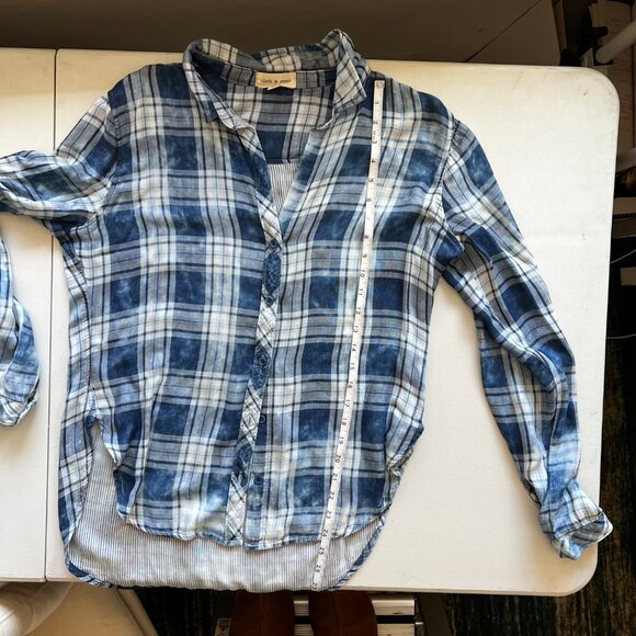 Anthropologie Cloth & Stone Plaid Button down, cloud wash top - Size Medium - Picture 8 of 12